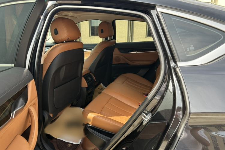 Used BMW X6 2017 xDrive28i Interior 8