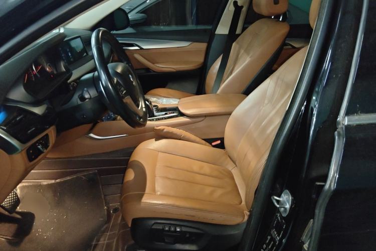 Used BMW X6 2017 xDrive35i Leading Model Left Front Seat