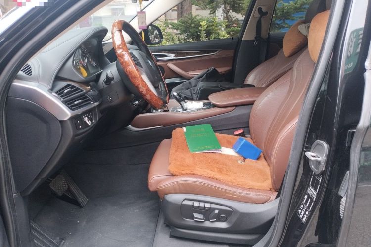 Used BMW X6 2017 xDrive28i Left Front Seat