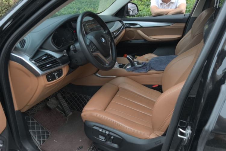 Used BMW X6  Left Front Seat