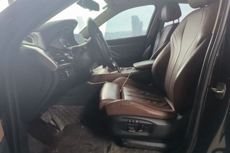 Used BMW X6 2017 xDrive28i Left Front Seat