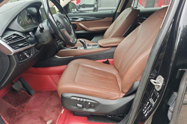 Used BMW X6 2017 xDrive35i Leading Model Left Front Seat