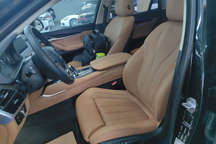 Used BMW X6 2017 xDrive28i Left Front Seat