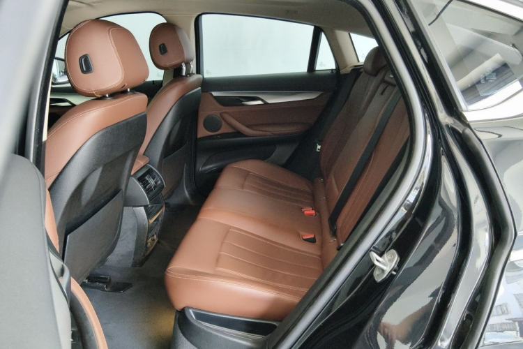 Used BMW X6 2017 xDrive35i Leading Model Left Rear Seat