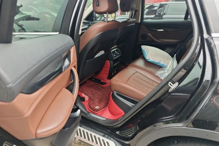 Used BMW X6 2017 xDrive35i Leading Model Left Rear Seat