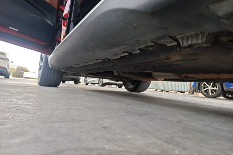 Used BMW X6 2017 xDrive28i Left Side Sill