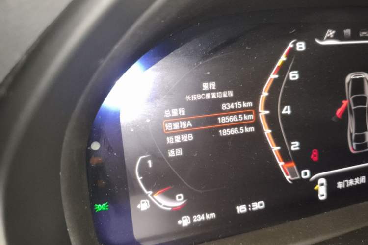 Used BMW X6 2017 xDrive35i Leading Model Odometer Close Up
