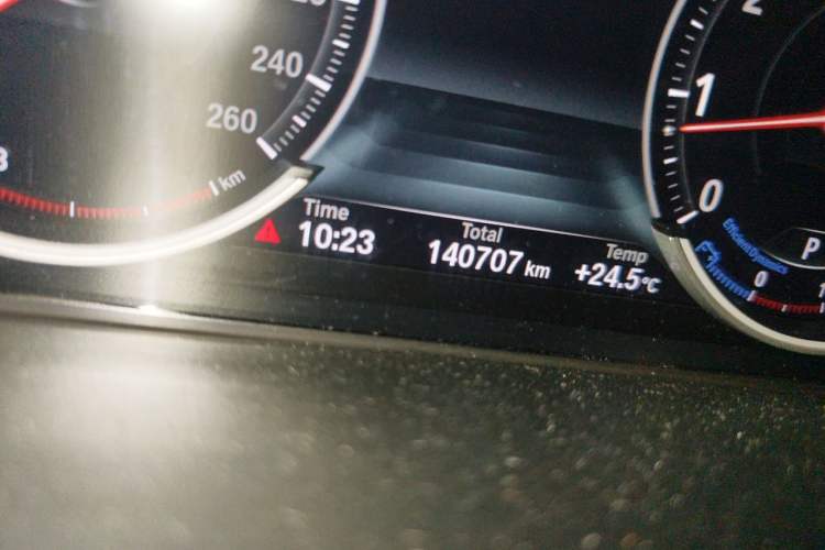 Used BMW X6 2017 xDrive35i M Sport Edition Odometer Close Up