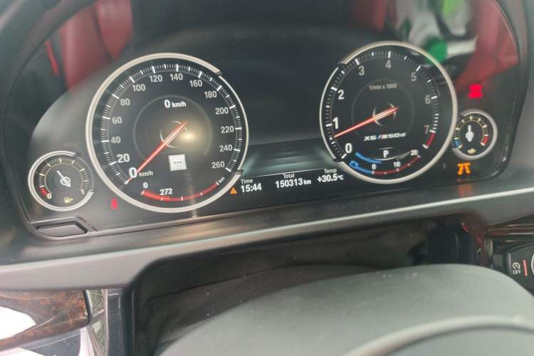 Used BMW X6  Odometer Close Up
