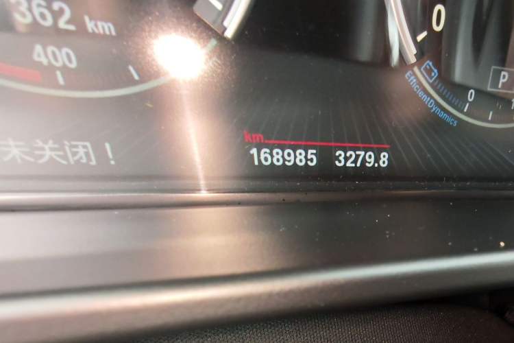 Used BMW X6 2017 xDrive35i Leading Model Odometer Close Up