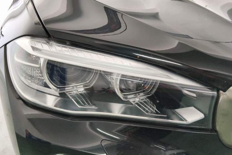 Used BMW X6 2017 xDrive35i Leading Model Right Front Headlight