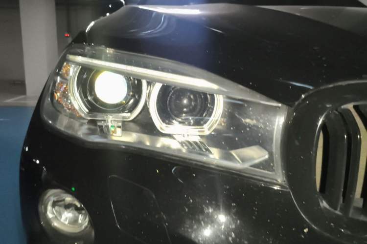 Used BMW X6 2017 xDrive28i Right Front Headlight