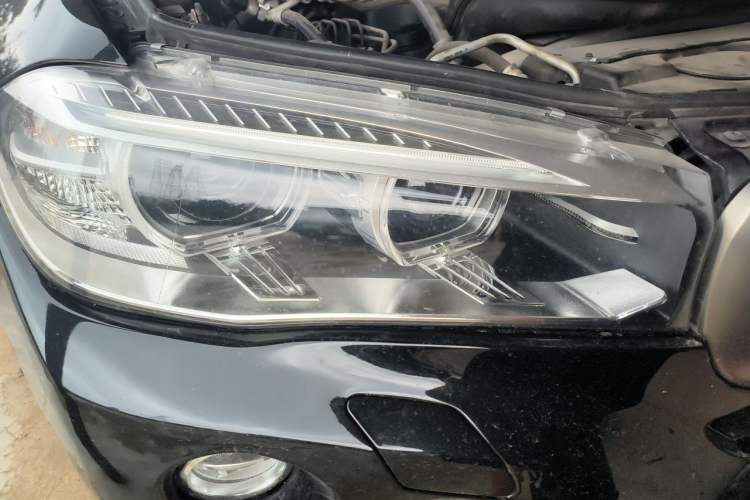 Used BMW X6 2017 xDrive28i Right Front Headlight