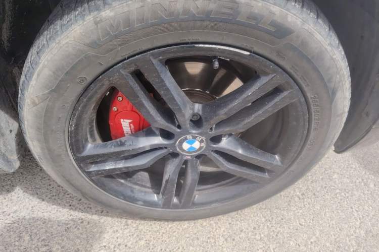 Used BMW X6 2017 xDrive35i M Sport Middle East Right Front Wheel Hub