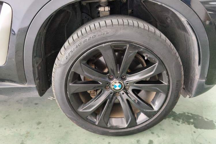 Used BMW X6 2017 xDrive35i Leading Model Right Front Wheel Hub