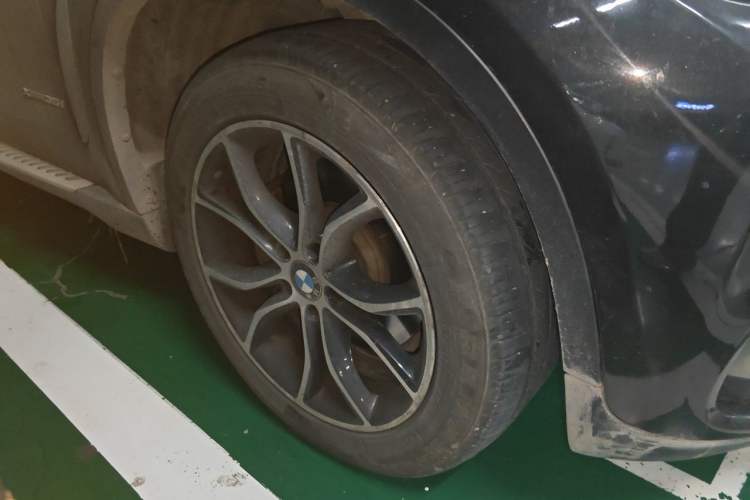 Used BMW X6 2017 xDrive35i Leading Model Right Front Wheel Hub