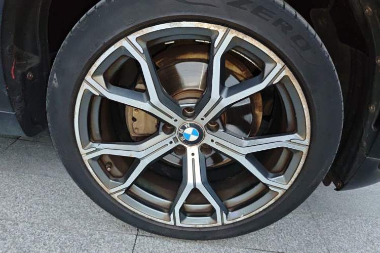 Used BMW X6 2017 xDrive28i Right Front Wheel Hub