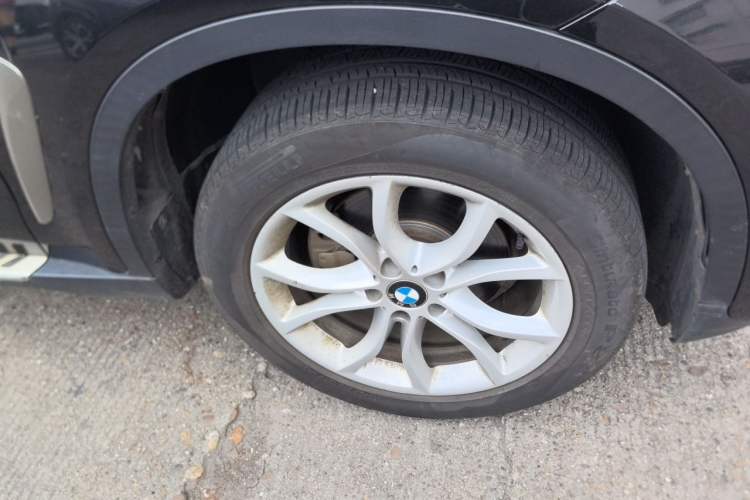 Used BMW X6 2017 xDrive28i Right Front Wheel Hub