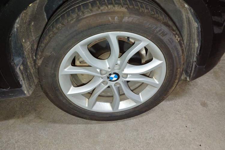 Used BMW X6 2017 xDrive35i Leading Model Right Front Wheel Hub