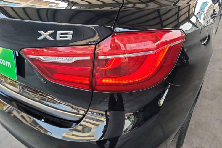 Used BMW X6 2017 xDrive28i Right Rear Taillight