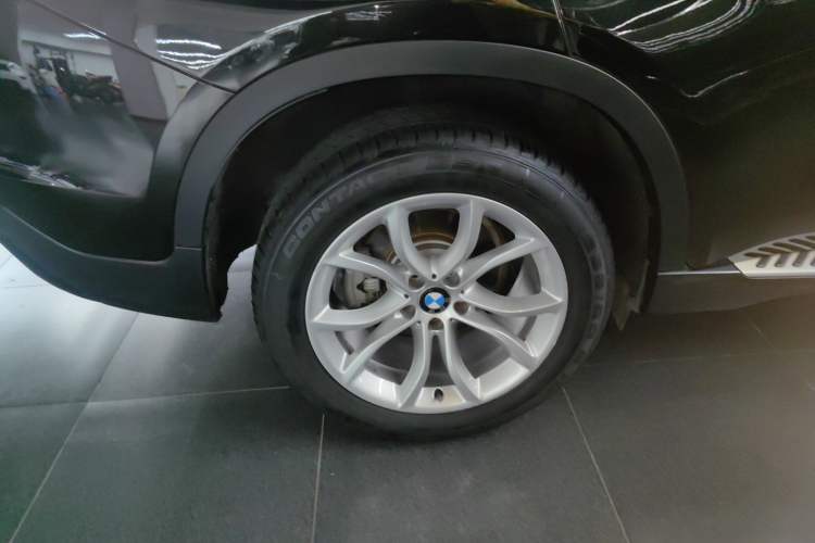 Used BMW X6 2017 xDrive28i Right Rear Wheel Hub