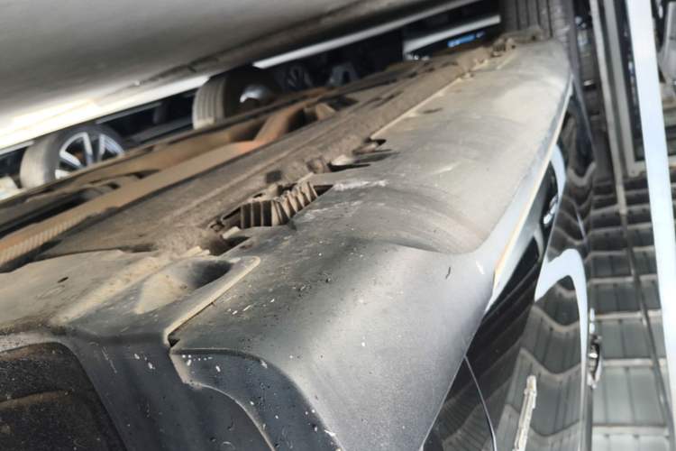 Used BMW X6 2017 xDrive35i Luxury Edition Right Side Sill