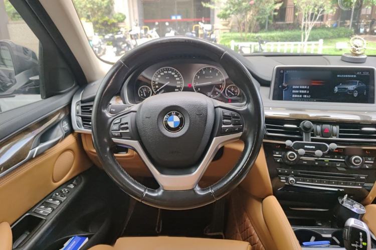 Used BMW X6 2017 xDrive28i Steering Wheel