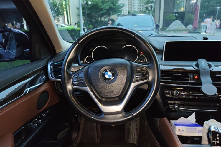 Used BMW X6 2017 xDrive28i Steering Wheel