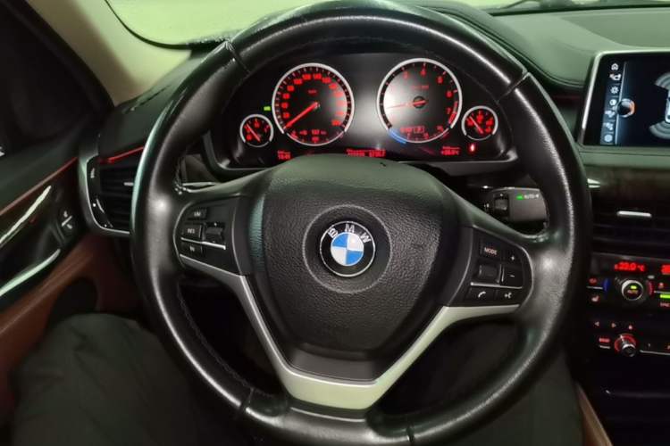 Used BMW X6 2017 xDrive28i Steering Wheel