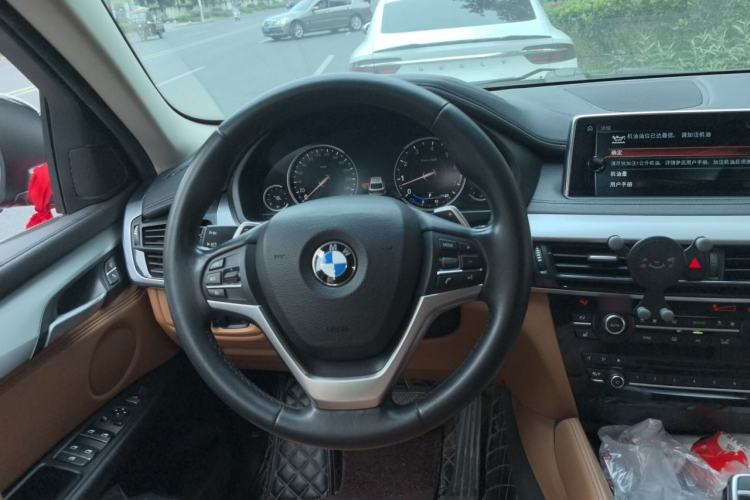 Used BMW X6  Steering Wheel
