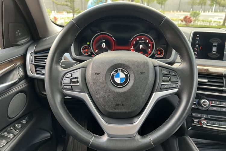 Used BMW X6 2017 xDrive28i Steering Wheel