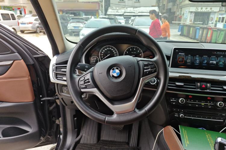 Used BMW X6 2017 xDrive28i Steering Wheel