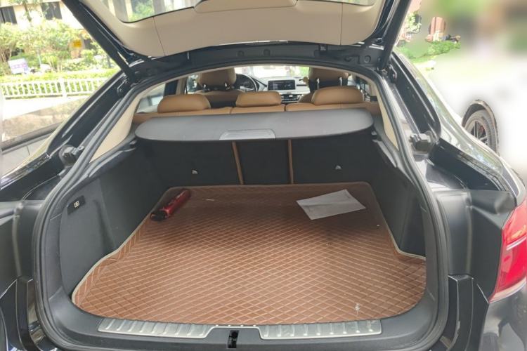 Used BMW X6 2017 xDrive28i Trunk