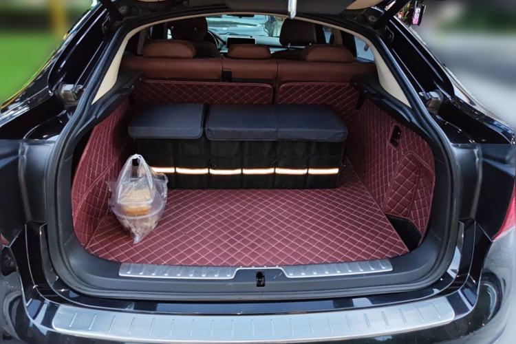 Used BMW X6 2017 xDrive28i Trunk