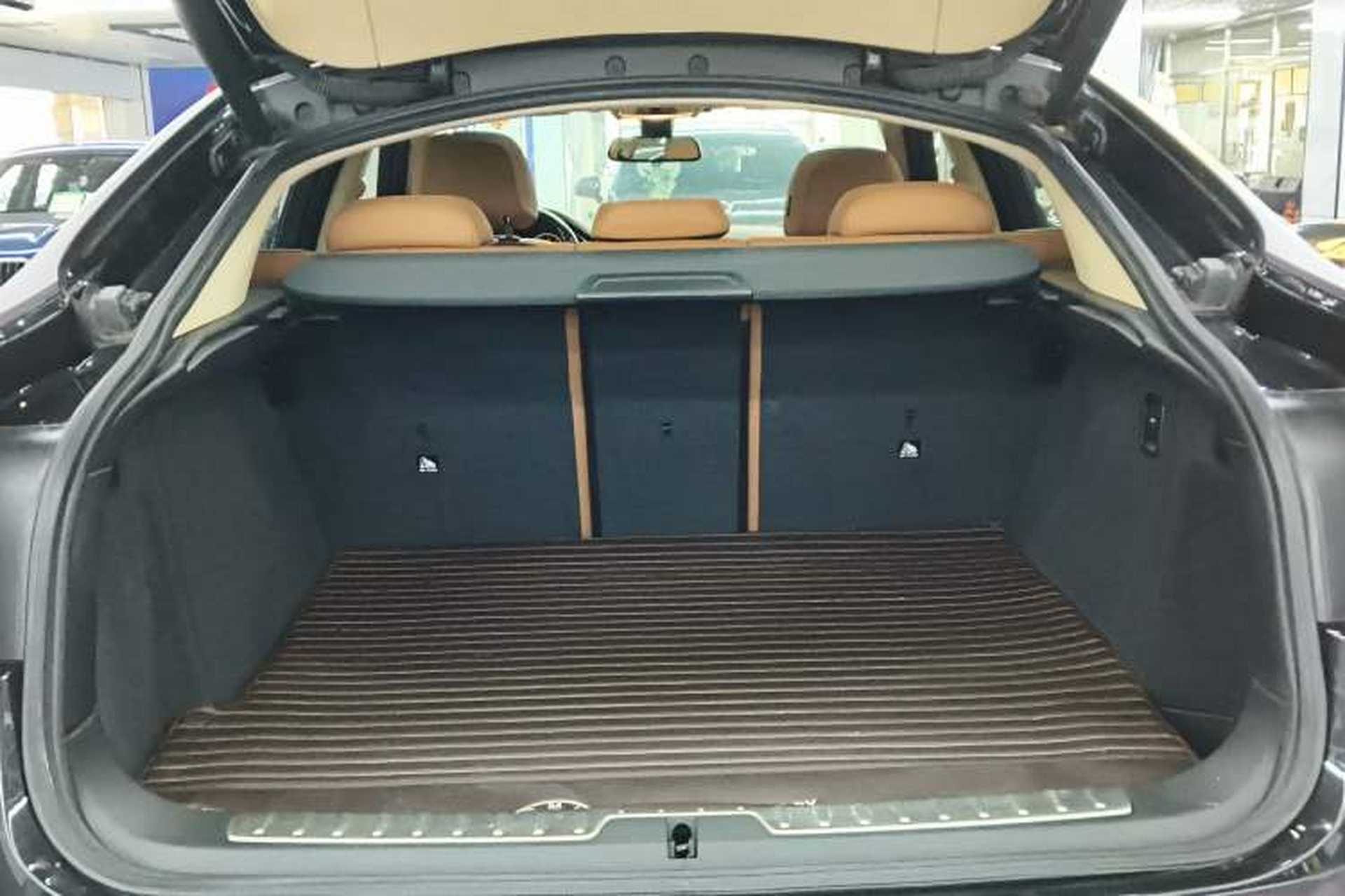 Used BMW X6 2017 xDrive28i Trunk