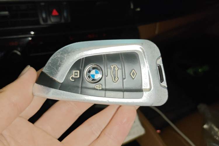 Used BMW X6 2017 xDrive35i Leading Model Vehicle Key