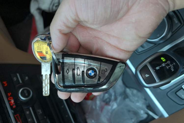 Used BMW X6  Vehicle Key