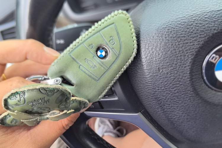 Used BMW X6 2017 xDrive28i Vehicle Key