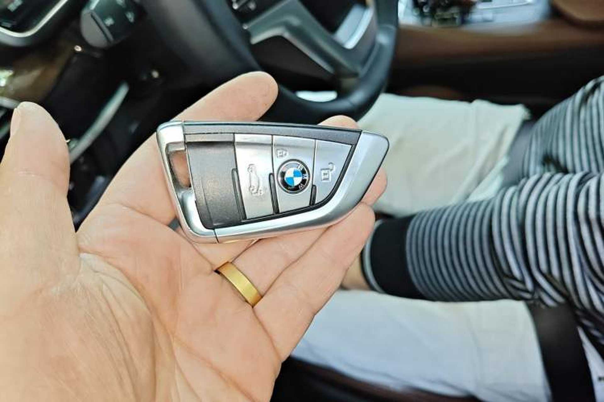 Used BMW X6 2017 xDrive28i Vehicle Key
