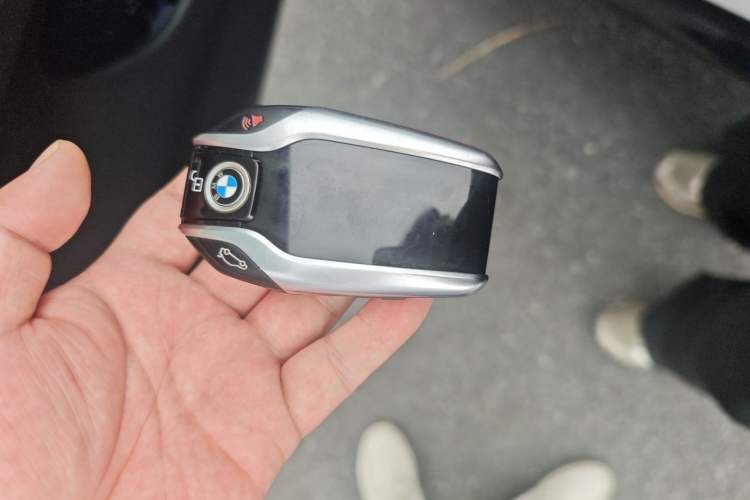 Used BMW X6  Vehicle Key