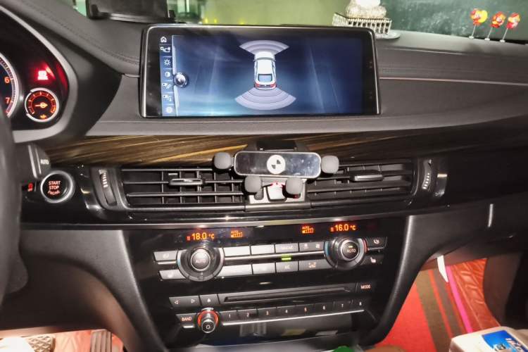 Used BMW X6 2017 xDrive35i Luxury Edition Audio And AC Panel