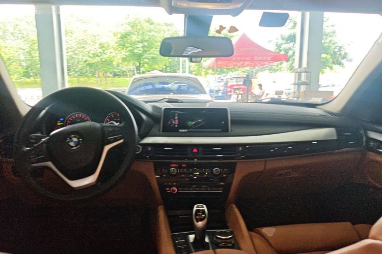 Used BMW X6 2017 xDrive35i M Sport Middle East Center Console