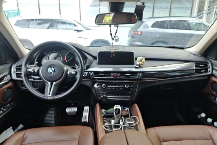 Used BMW X6 2017 xDrive35i Leading Model Center Console