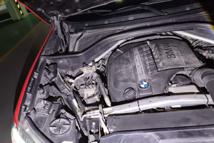 Used BMW X6 2017 xDrive35i Luxury Edition Engine Bay Right
