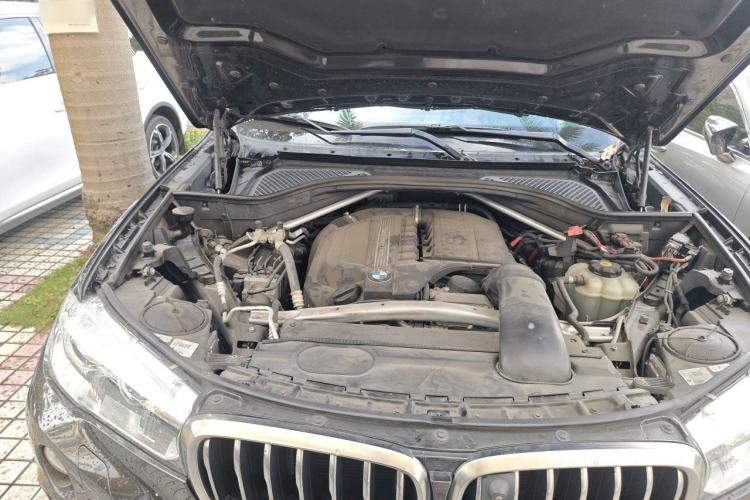 Used BMW X6 2017 xDrive35i Leading Model Engine Bay Right