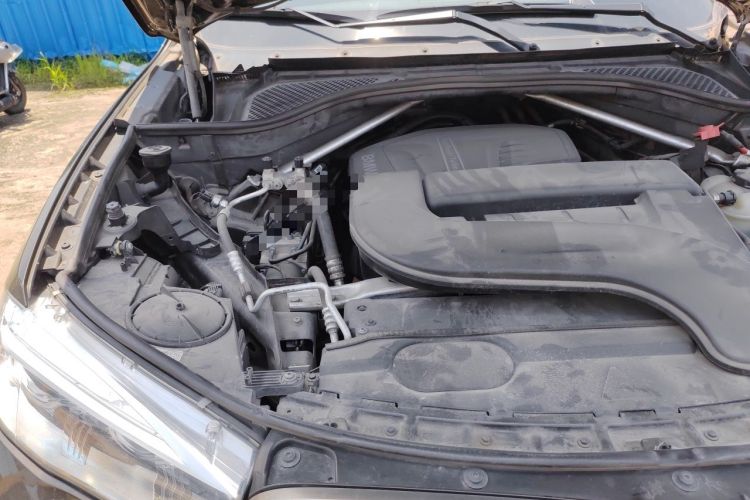 Used BMW X6 2017 xDrive28i Engine Bay Right