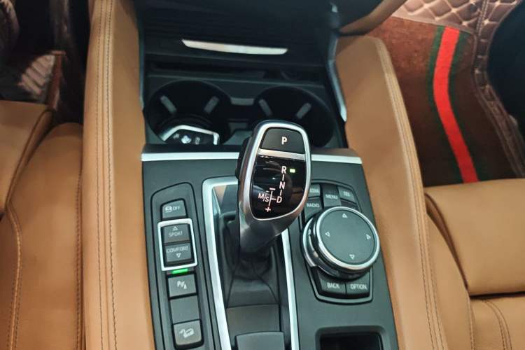 Used BMW X6 2017 xDrive35i M Sport Middle East Gear Lever