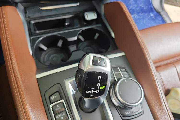 Used BMW X6 2017 xDrive28i Gear Lever