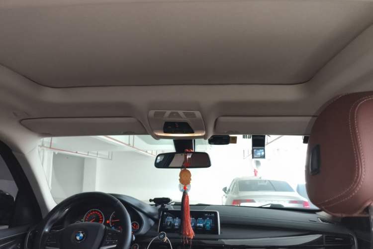 Used BMW X6 2017 xDrive28i Headliner