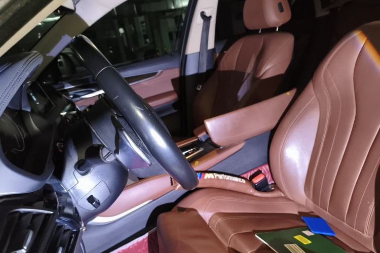 Used BMW X6 2017 xDrive35i Luxury Edition Left Front Seat